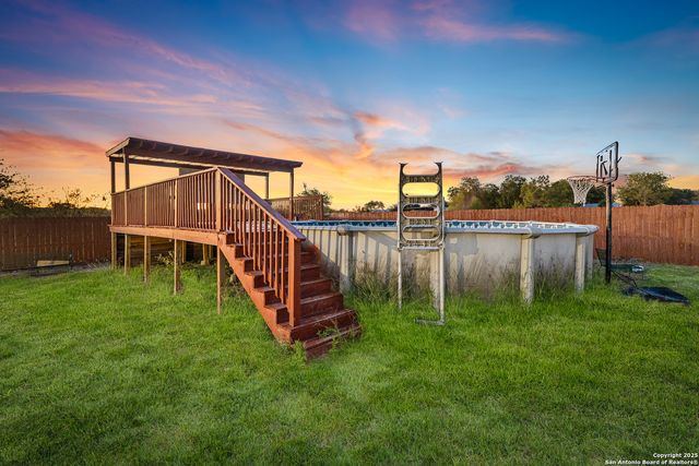 703 W Petaluma Blvd, San Antonio, TX 78221