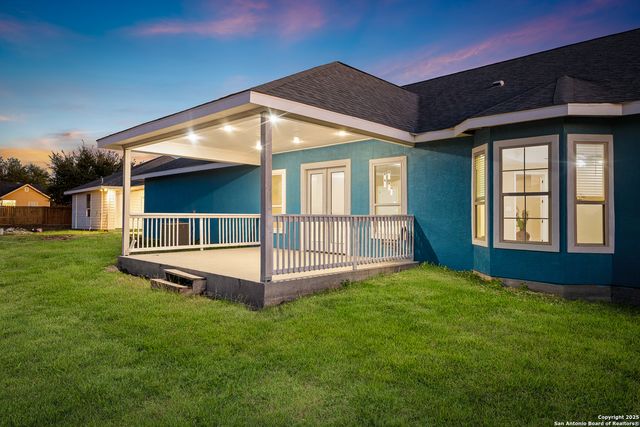 703 W Petaluma Blvd, San Antonio, TX 78221