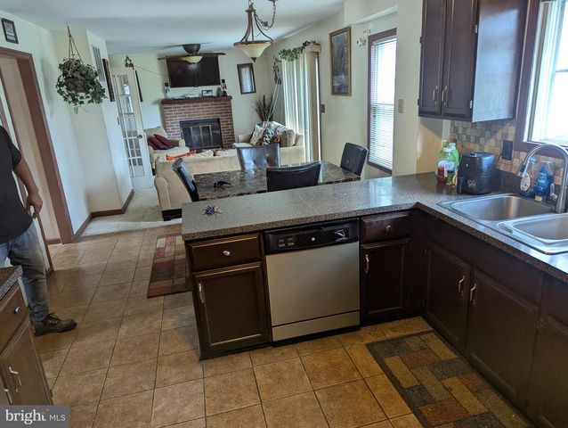 7904 MIKE SHAPIRO DR, Clinton, MD 20735