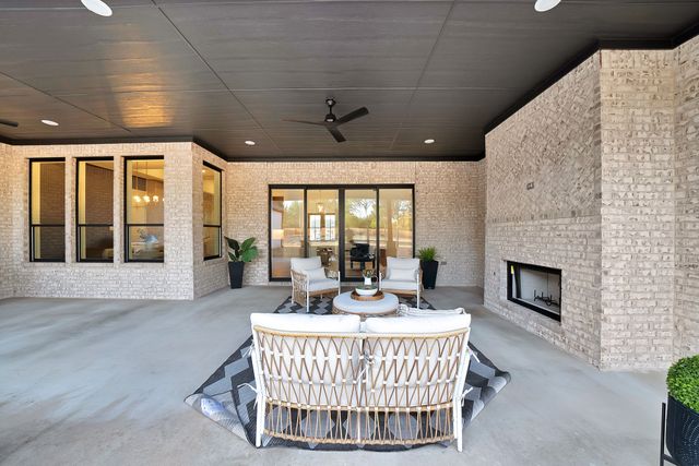 650 Gibson Road, Waxahachie, TX 75165