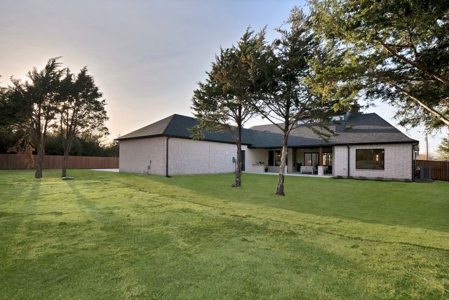 650 Gibson Road, Waxahachie, TX 75165