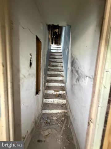 2529-2531 E MONUMENT ST, Baltimore, MD 21205