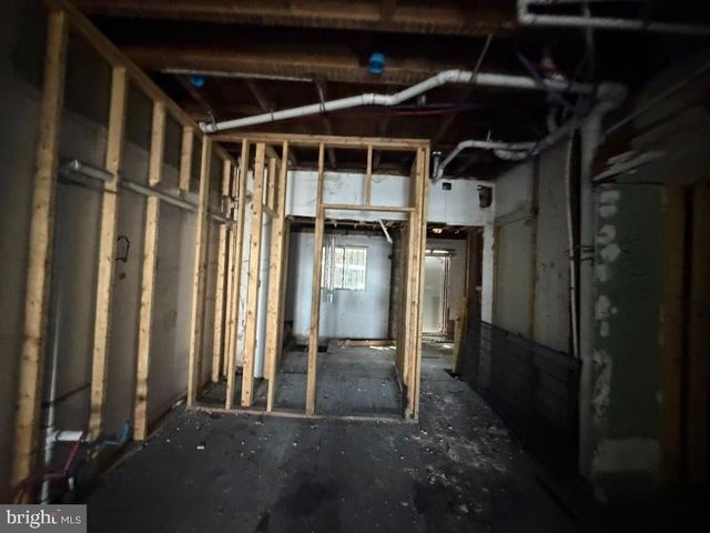 2529-2531 E MONUMENT ST, Baltimore, MD 21205