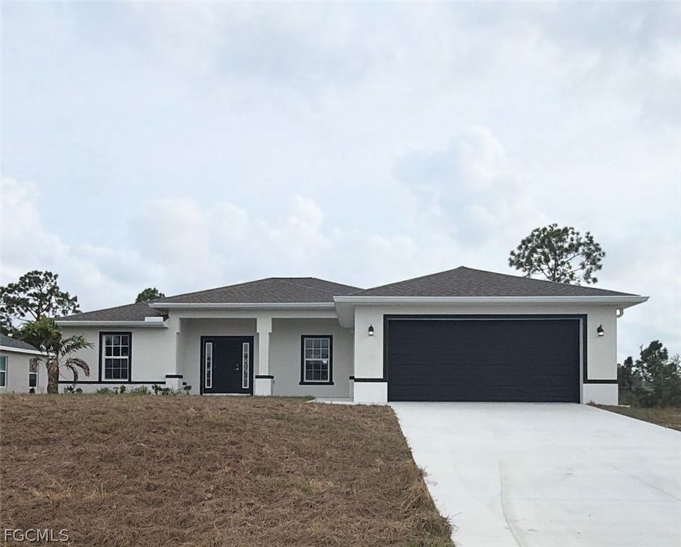 1704 NE 33rd LN, Cape Coral, FL 33909