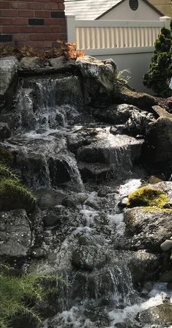 98 Kingsland Avenue, West Islip, NY 11795