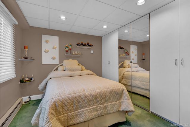 98 Kingsland Avenue, West Islip, NY 11795