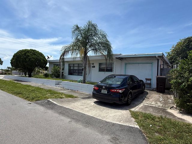 4801 Parker Avenue, West Palm Beach, FL 33405