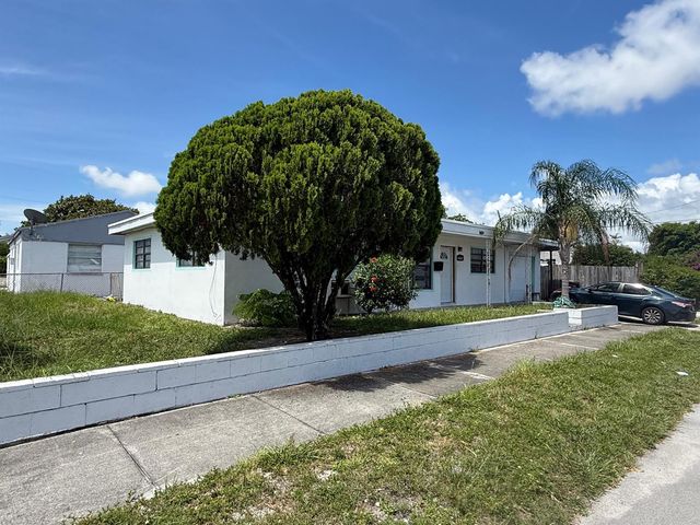 4801 Parker Avenue, West Palm Beach, FL 33405