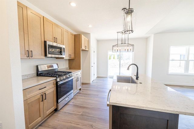 884 Red Hawk Drive, Milton, WI 53563