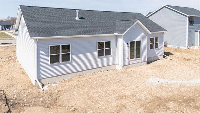 884 Red Hawk Drive, Milton, WI 53563