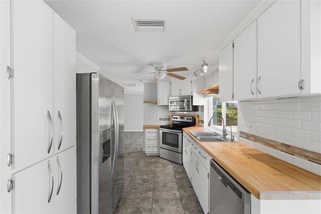 6211 WAYCROSS DRIVE, Spring Hill, FL 34606