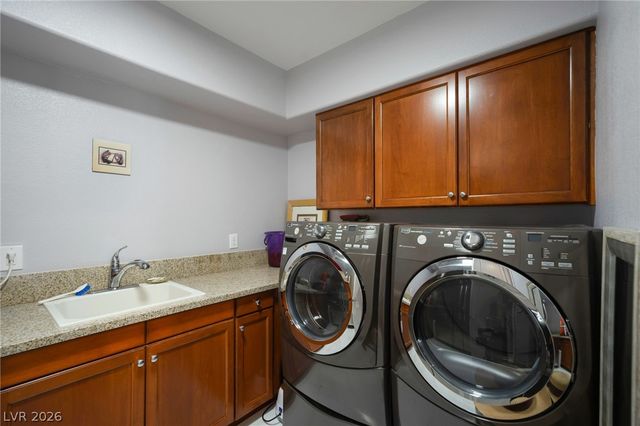 7856 Via Mazarron Street, Las Vegas, NV 89123
