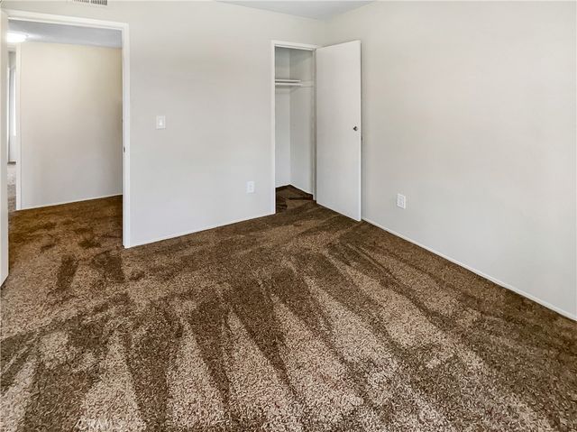 700 W La Veta, Orange, CA 92868