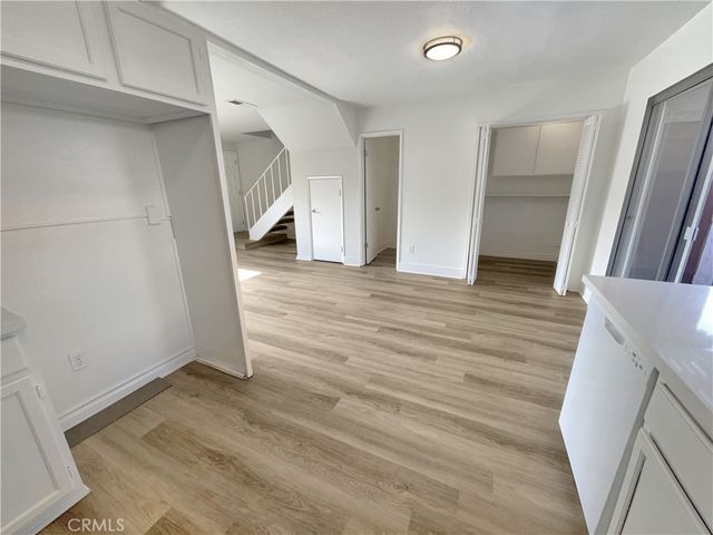 700 W La Veta, Orange, CA 92868