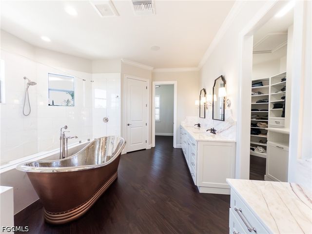 15460 Catalpa Cove LN, Fort Myers, FL 33908