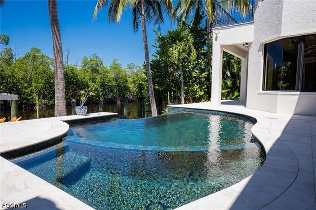 15460 Catalpa Cove LN, Fort Myers, FL 33908