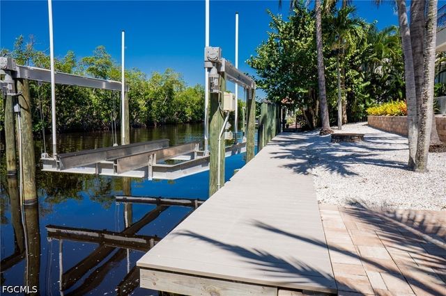 15460 Catalpa Cove LN, Fort Myers, FL 33908