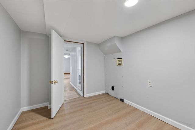 13 Goddard St, Webster, MA 01570