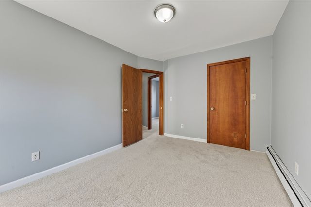 13 Goddard St, Webster, MA 01570