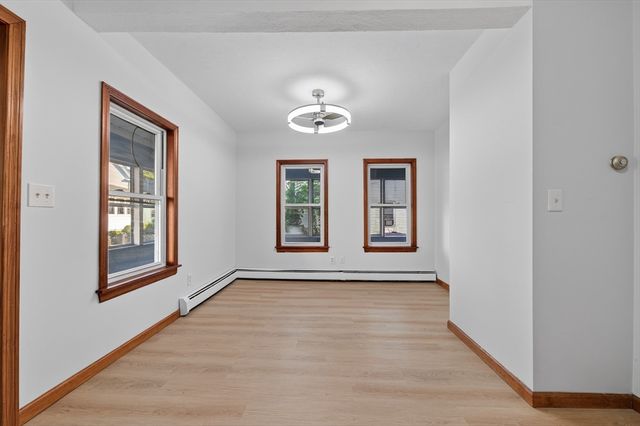 13 Goddard St, Webster, MA 01570