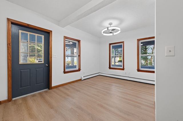 13 Goddard St, Webster, MA 01570