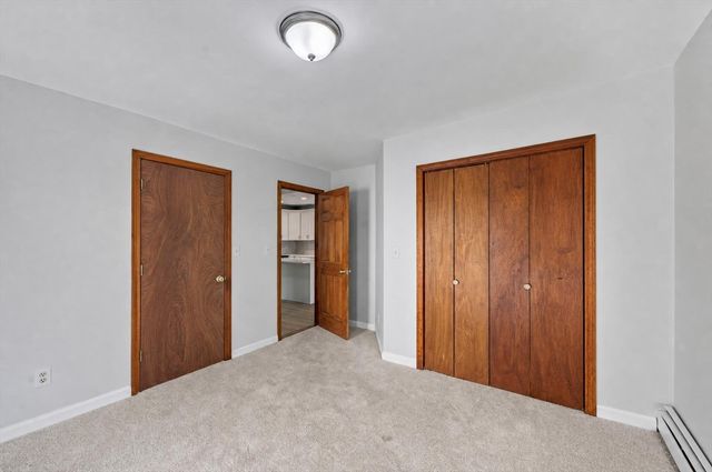 13 Goddard St, Webster, MA 01570