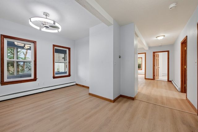 13 Goddard St, Webster, MA 01570
