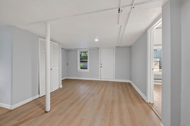 13 Goddard St, Webster, MA 01570