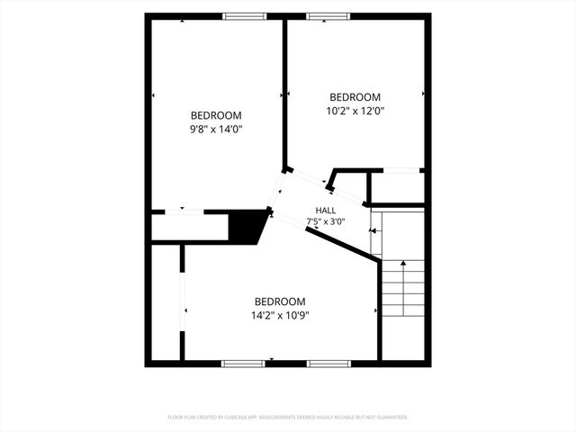 13 Goddard St, Webster, MA 01570