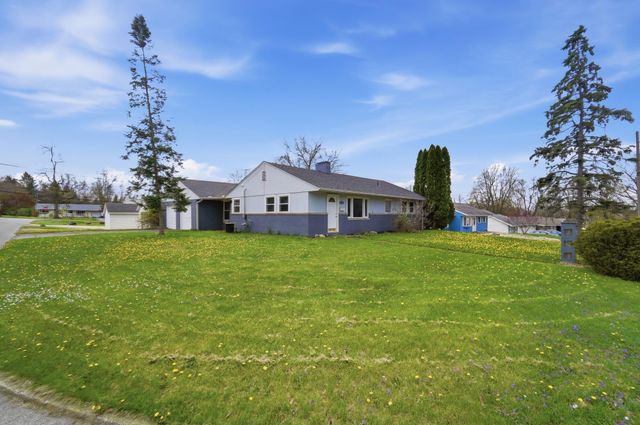 818 Brookwood Drive 818 Brookwood Drive, Bellefontaine, OH 43311