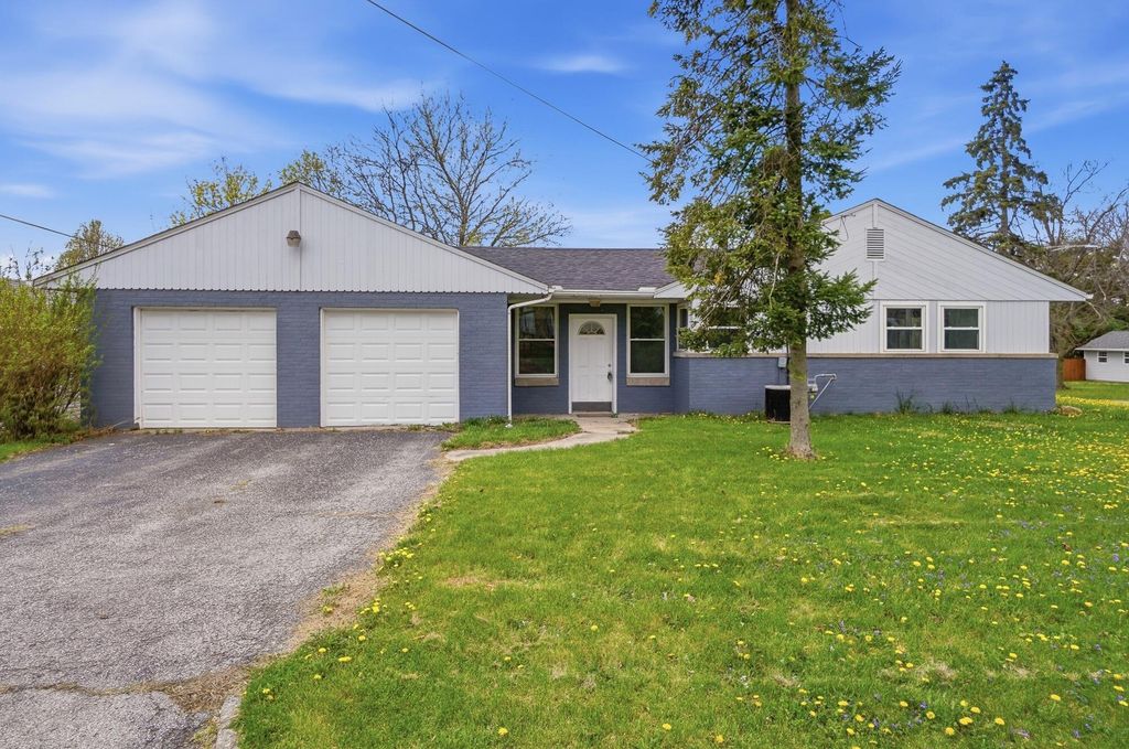 818 Brookwood Drive 818 Brookwood Drive, Bellefontaine, OH 43311