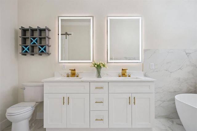 1965 SHEELER AVENUE, Apopka, FL 32703