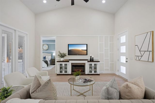 1965 SHEELER AVENUE, Apopka, FL 32703