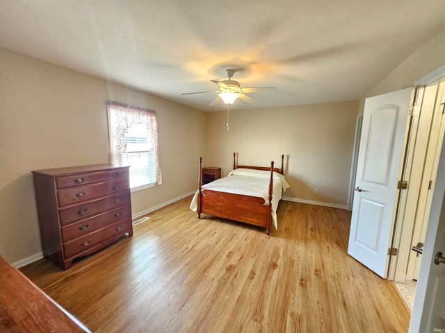 13125 Lockney Court, Evansville, IN 47725