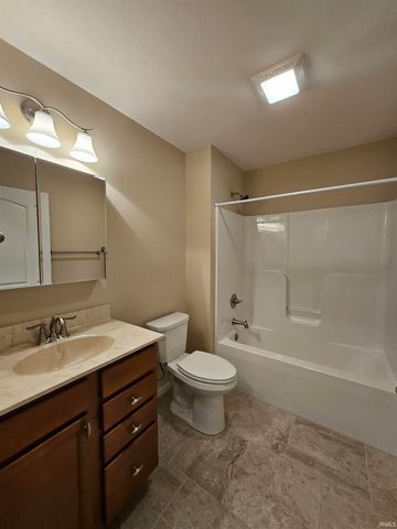 13125 Lockney Court, Evansville, IN 47725