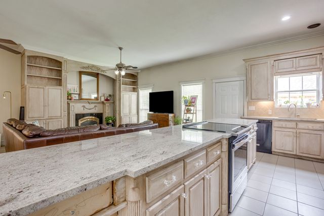4709 Oak Grove Rendon Road, Burleson, TX 76028