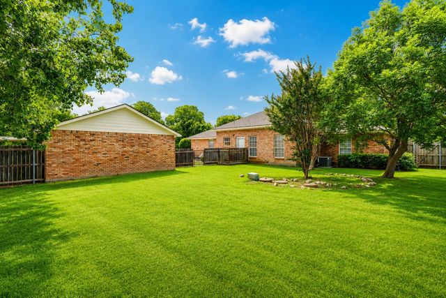 4709 Oak Grove Rendon Road, Burleson, TX 76028