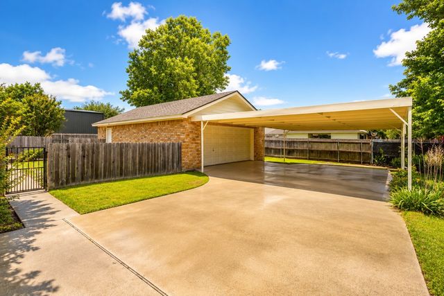4709 Oak Grove Rendon Road, Burleson, TX 76028