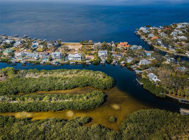 624 MAYO STREET, Crystal Beach, FL 34681