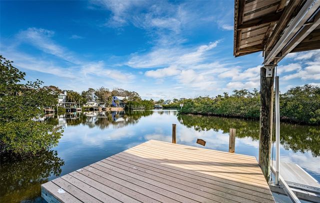 624 MAYO STREET, Crystal Beach, FL 34681