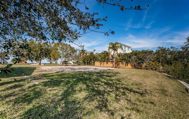 624 MAYO STREET, Crystal Beach, FL 34681