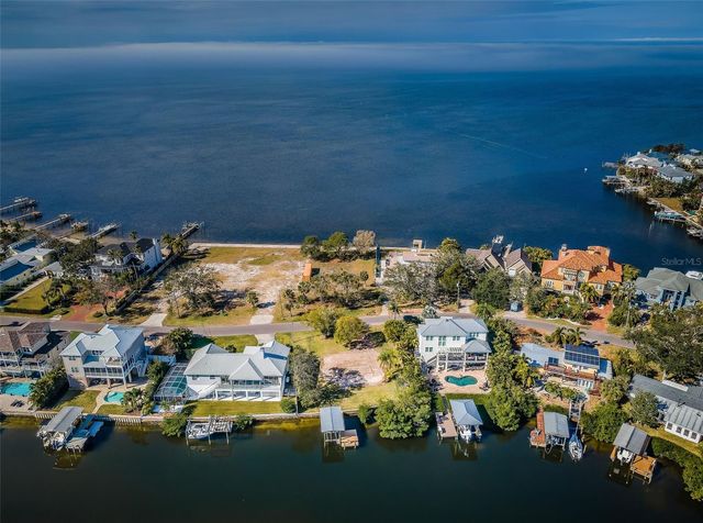 624 MAYO STREET, Crystal Beach, FL 34681