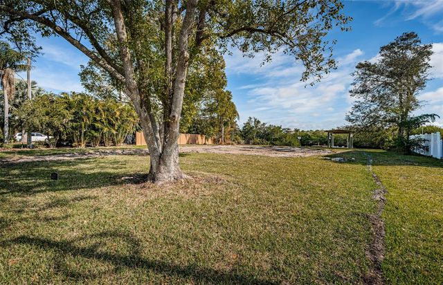 624 MAYO STREET, Crystal Beach, FL 34681