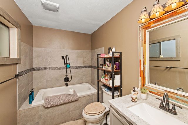 7302 E BIGELOW GULCH Rd, Spokane, WA 99217