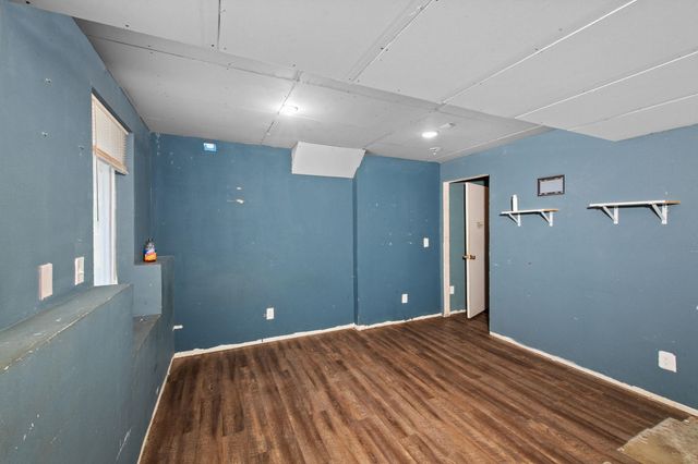 7302 E BIGELOW GULCH Rd, Spokane, WA 99217