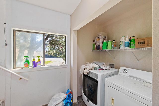 7302 E BIGELOW GULCH Rd, Spokane, WA 99217