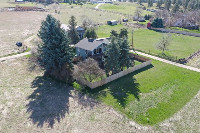 7302 E BIGELOW GULCH Rd, Spokane, WA 99217