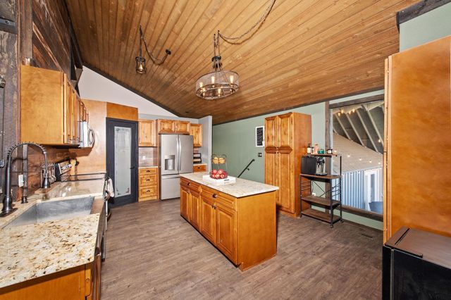 7302 E BIGELOW GULCH Rd, Spokane, WA 99217