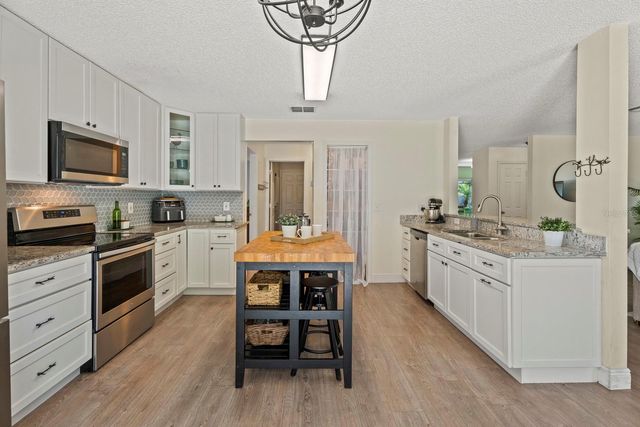 1202 SENECA FALLS DRIVE, Orlando, FL 32828