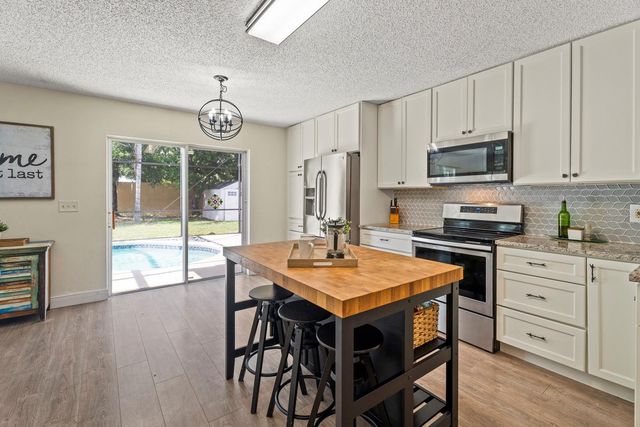 1202 SENECA FALLS DRIVE, Orlando, FL 32828